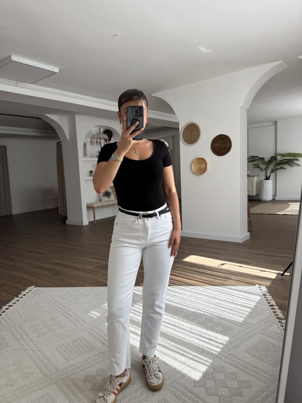 MARKA MODEL YÜKSEK BEL LİKRALI BOYFİT JEAN