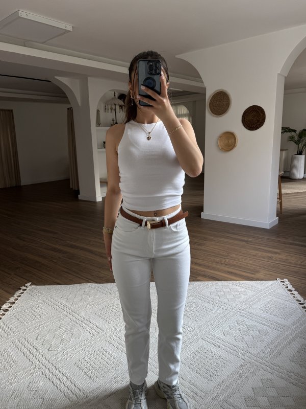 MARKA MODEL YÜKSEK BEL LİKRALI BOYFİT JEAN