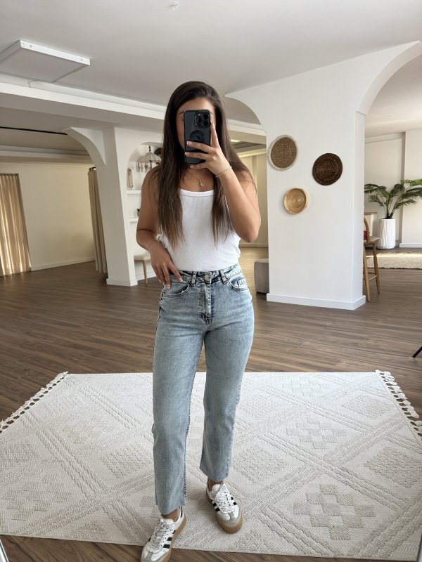 MARKA MODEL YÜKSEK BEL LİKRALI BOYFİT JEAN