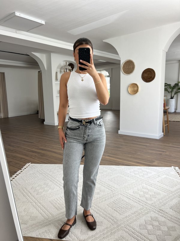 MARKA MODEL YÜKSEK BEL LİKRALI BOYFİT JEAN