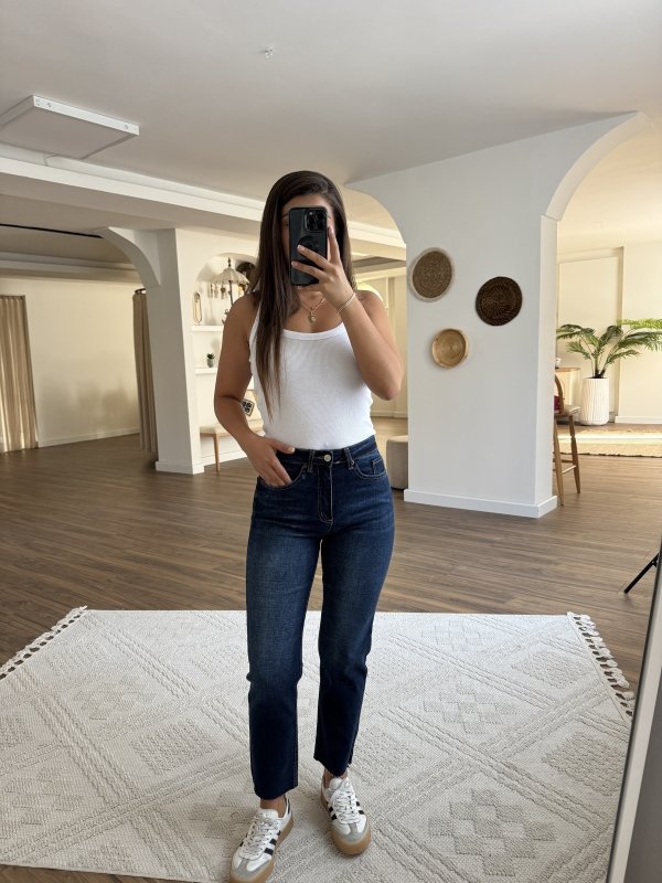 MARKA MODEL YÜKSEK BEL LİKRALI BOYFİT JEAN