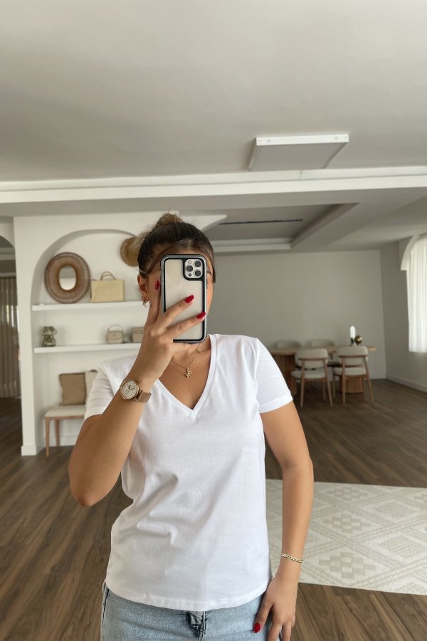 V YAKA PAMUK BASİC TİŞÖRT