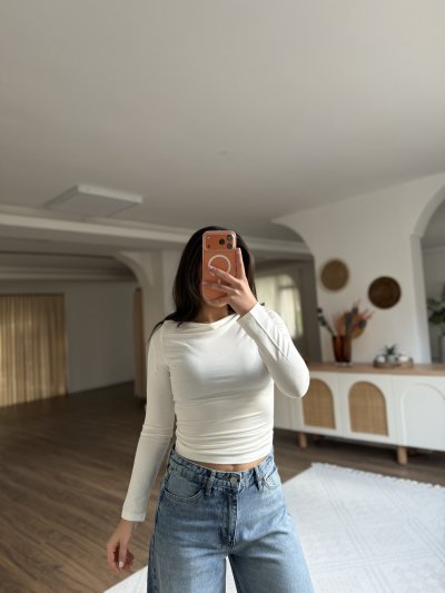 KAYIK YAKA UZUN KOL YAN BÜZGÜ VİSKON BLUZ