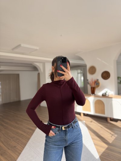 DİK YAKA ÖN DİKİŞ VİSKON BLUZ