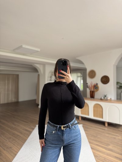 DİK YAKA ÖN DİKİŞ VİSKON BLUZ