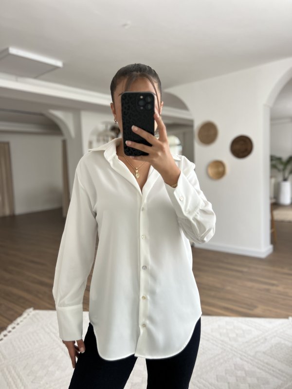 V YAKA KALIN PAMUK GÖRÜNÜMLÜ SEDEF DÜĞME GÖMLEK