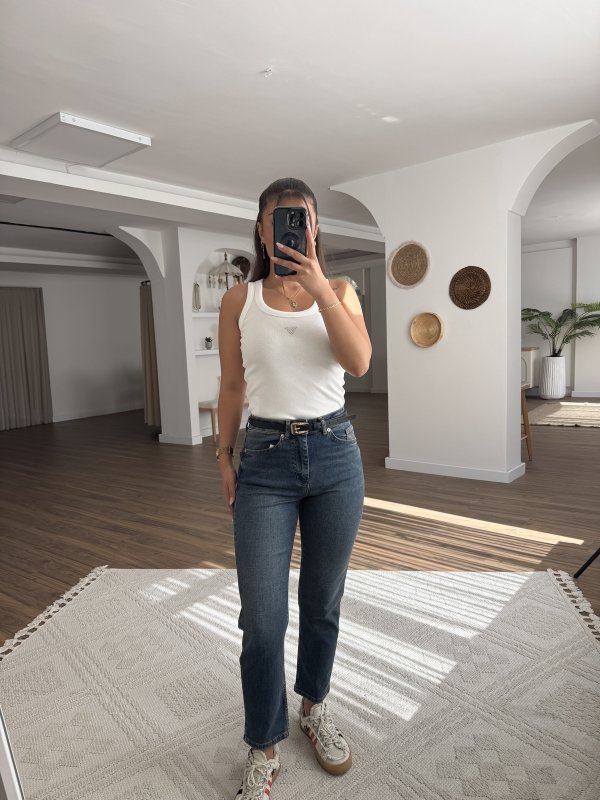 MARKA MODEL YÜKSEK BEL LİKRALI MOM JEAN