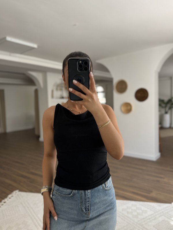 İKİ YAN BÜZGÜLÜ KAYIK YAKA VİSKON ATLET