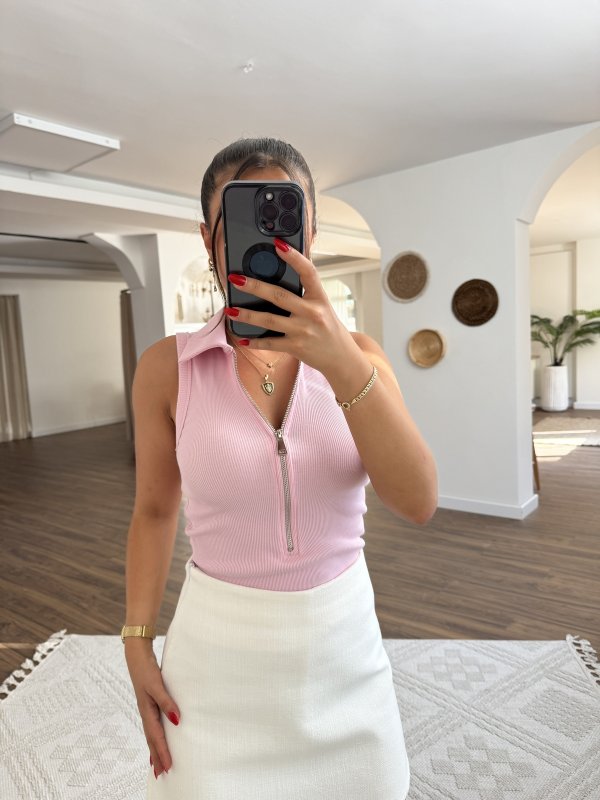 FERMUARLI YAKALI FİTİLLİ ATLET