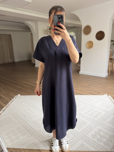 V YAKA DÜŞÜK KOL ETEĞİ OVAL KETEN ELBİSE
