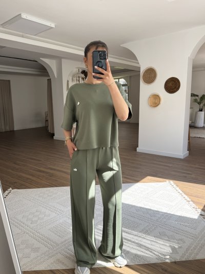 LC MARKA KISA SALAŞ TİŞÖRT ÖN DİKİŞLİ CE