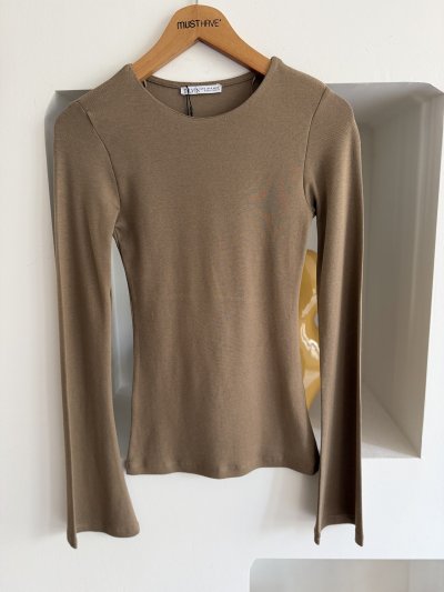 KOL VOLANLI GÖĞSÜ ÇİFT KAT MODAL PAMUK BLUZ