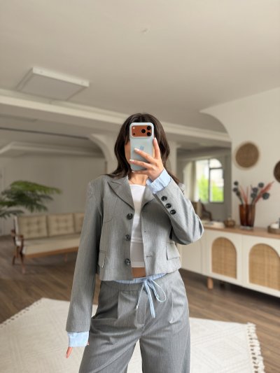 KOL KUMAŞ DETAY VİSKON PAMUK KISA CEKET