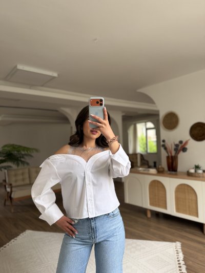 OMUZ TÜL TAŞ BASKI MADONNA YAKA PAMUK GÖMLEK