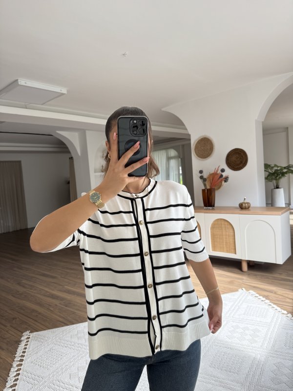 ÇİZGİLİ KISA KOL GOLD DÜĞME VİSKON HIRKA