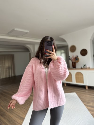 YUMUŞAK DOKU YÜN KARIŞIM DÖKÜMLÜ HIRKA