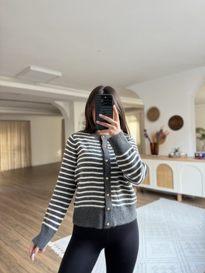 BİSİKLET YAKA GOLD DÜĞME ÇİZGİLİ HIRKA