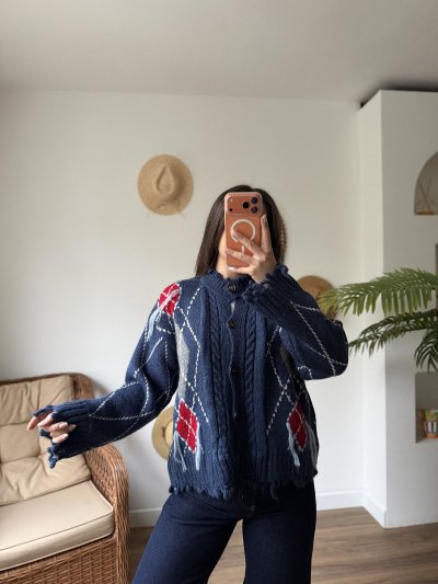 BAKLAVA DESEN DİK YAKA SAÇAKLI HIRKA