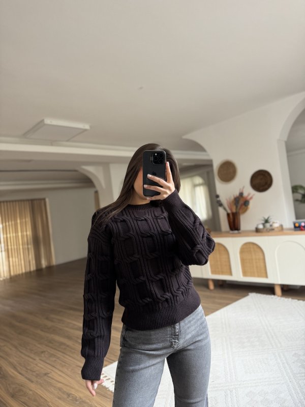 BİSİKLET YAKA KABARTMALI YÜN KARIŞIM KAZAK