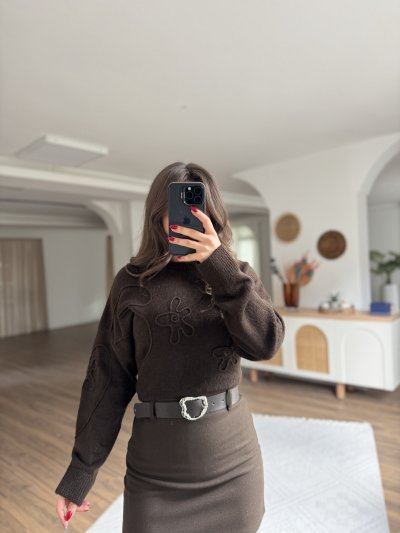 BİSİKLET YAKA SUZENİLİ SALAŞ KAZAK