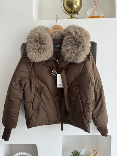 ÇIKABİLİR KÜRK YAKA BRİT DETAY CEPLİ ŞİŞME MONT