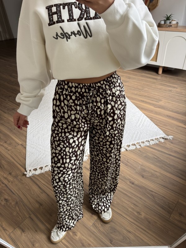 BEL LASTİK CEPLİ VİSKON SATEN DESENLİ PANTOLON