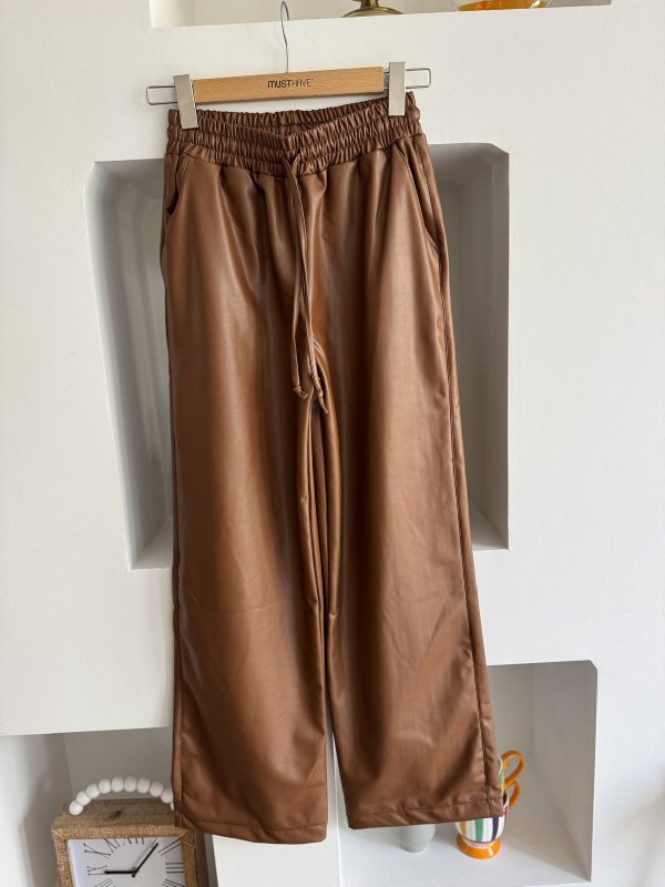 BEL LASTİK CEPLİ LİKRALI DERİ PANTOLON