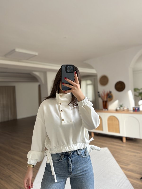 BEL BÜZGÜ BAĞLAMA DİK YAKA ÇITÇITLI KISA MODAL SWEAT