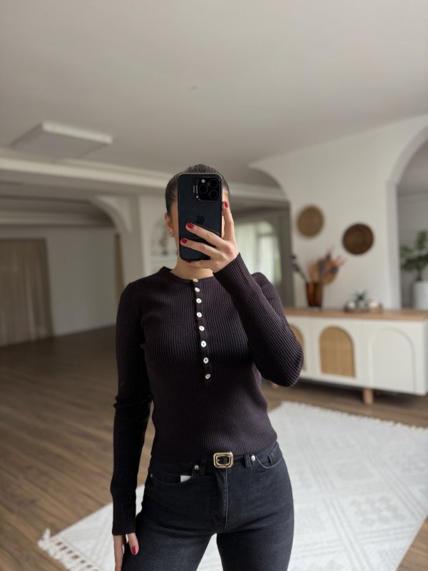 YÜN KARIŞIMLI DÜĞMELİ FİTİLLİ İNCE TRİKO