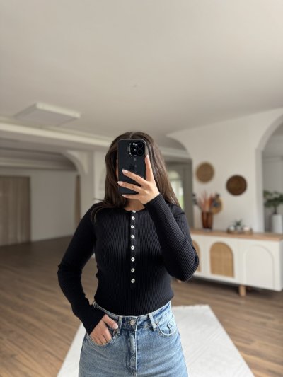 YÜN KARIŞIMLI DÜĞMELİ FİTİLLİ İNCE TRİKO