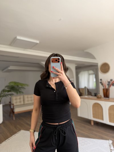 ÇITÇIT DÜĞMELİ KISA KOL PAMUK MODAL TİŞÖRT